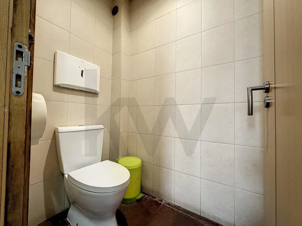 Negócio para Venda em Amora Foto 25