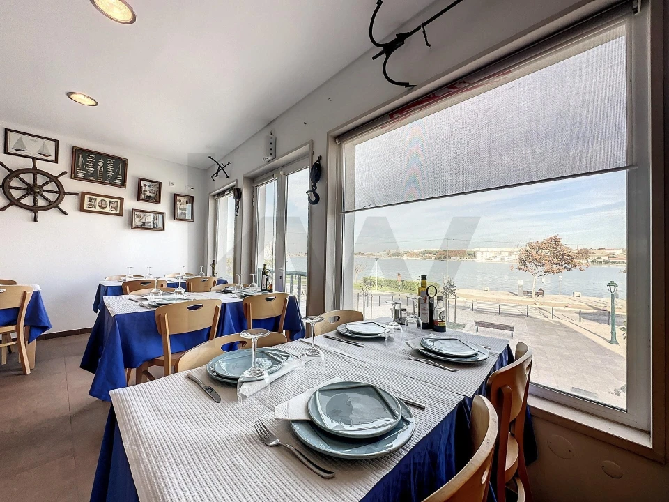 Negócio para Venda em Amora Foto 45