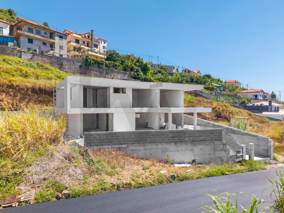 Moradia T4 para Venda em Ribeira Brava Foto 13