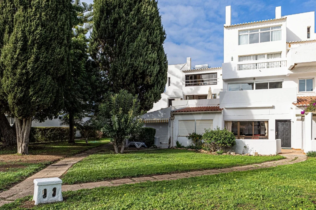 Apartamento T3 para Venda em Porches Foto 1