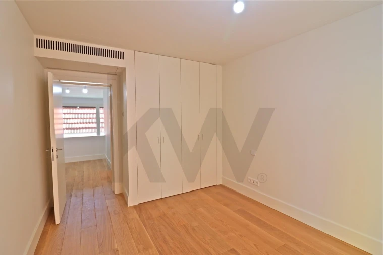 Apartamento T2 para Venda em Santo António Foto 5