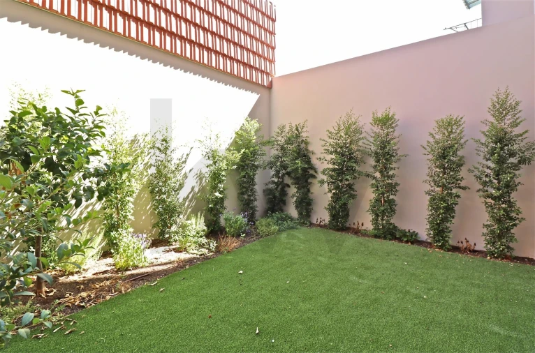 Apartamento T2 para Venda em Santo António Foto 24