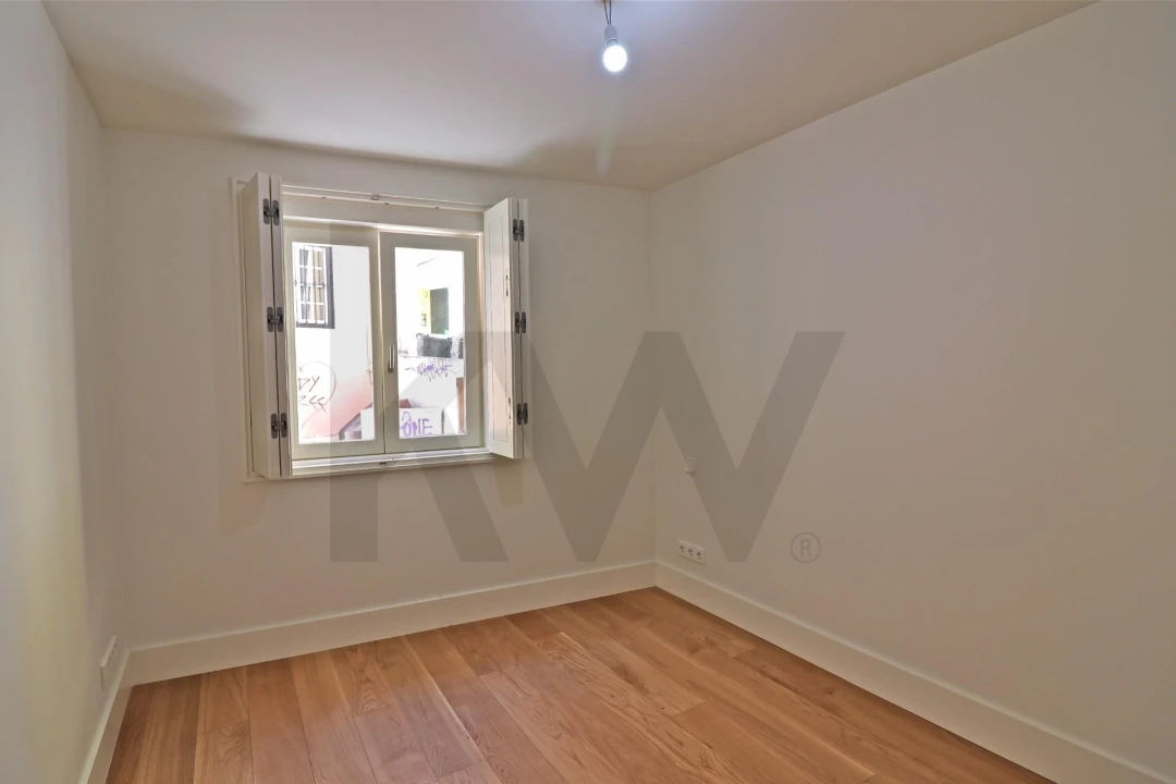 Apartamento T2 para Venda em Santo António Foto 8