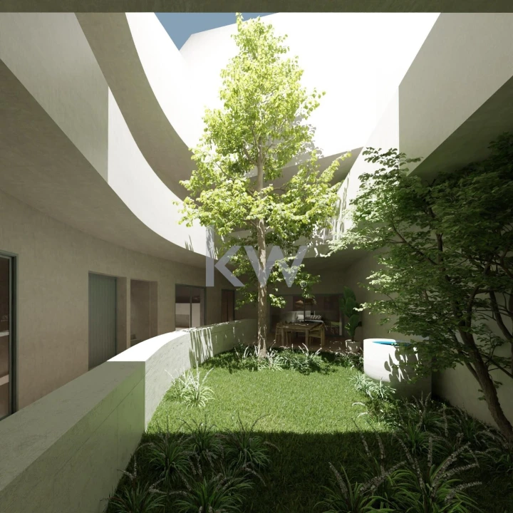 Prédio para Venda em Santa Maria do Castelo e Santiago e Santa Susana Foto 6