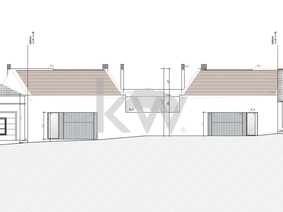 Prédio para Venda em Santa Maria do Castelo e Santiago e Santa Susana Foto 11