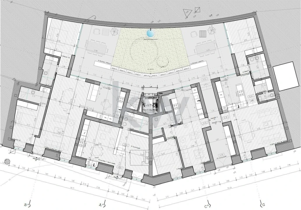 Prédio para Venda em Santa Maria do Castelo e Santiago e Santa Susana Foto 12