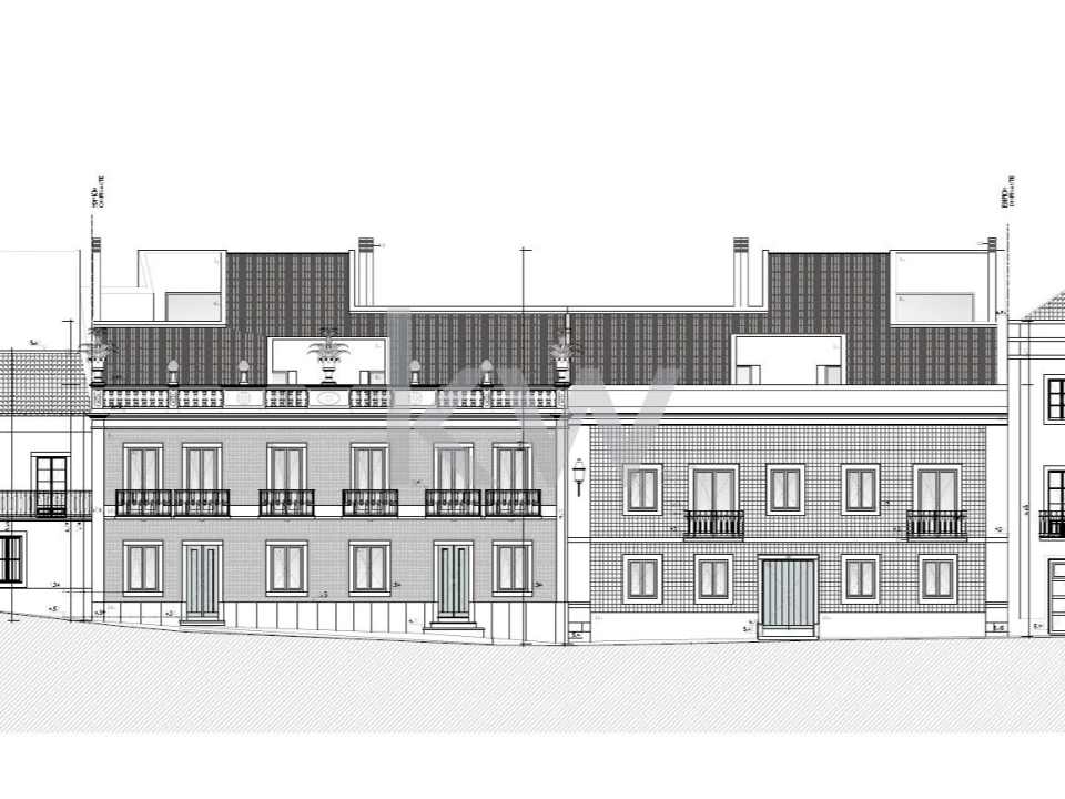 Prédio para Venda em Santa Maria do Castelo e Santiago e Santa Susana Foto 10