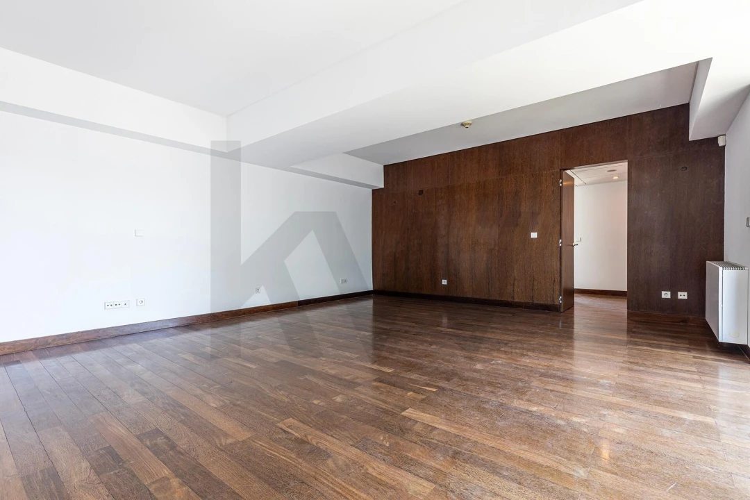 Apartamento T1 para Venda em Avenidas Novas Foto 4