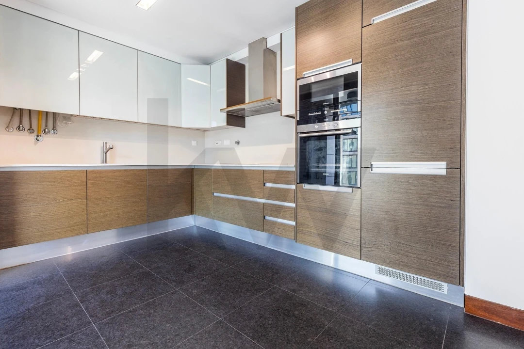 Apartamento T1 para Venda em Avenidas Novas Foto 16