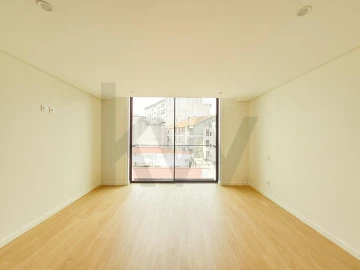 Apartamento T3 para Venda em Requeixo, Nossa Senhora de Fátima e Nariz