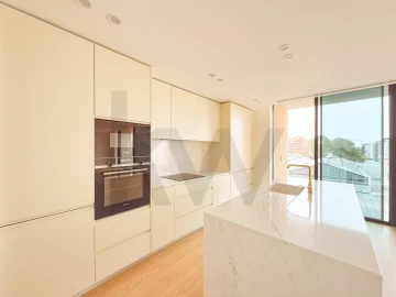 Apartamento T3 para Venda em Requeixo, Nossa Senhora de Fátima e Nariz