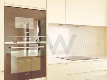 Apartamento T3 para Venda em Requeixo, Nossa Senhora de Fátima e Nariz
