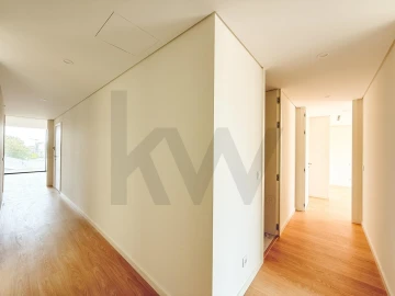 Apartamento T3 para Venda em Requeixo, Nossa Senhora de Fátima e Nariz