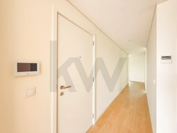Apartamento T3 para Venda em Requeixo, Nossa Senhora de Fátima e Nariz