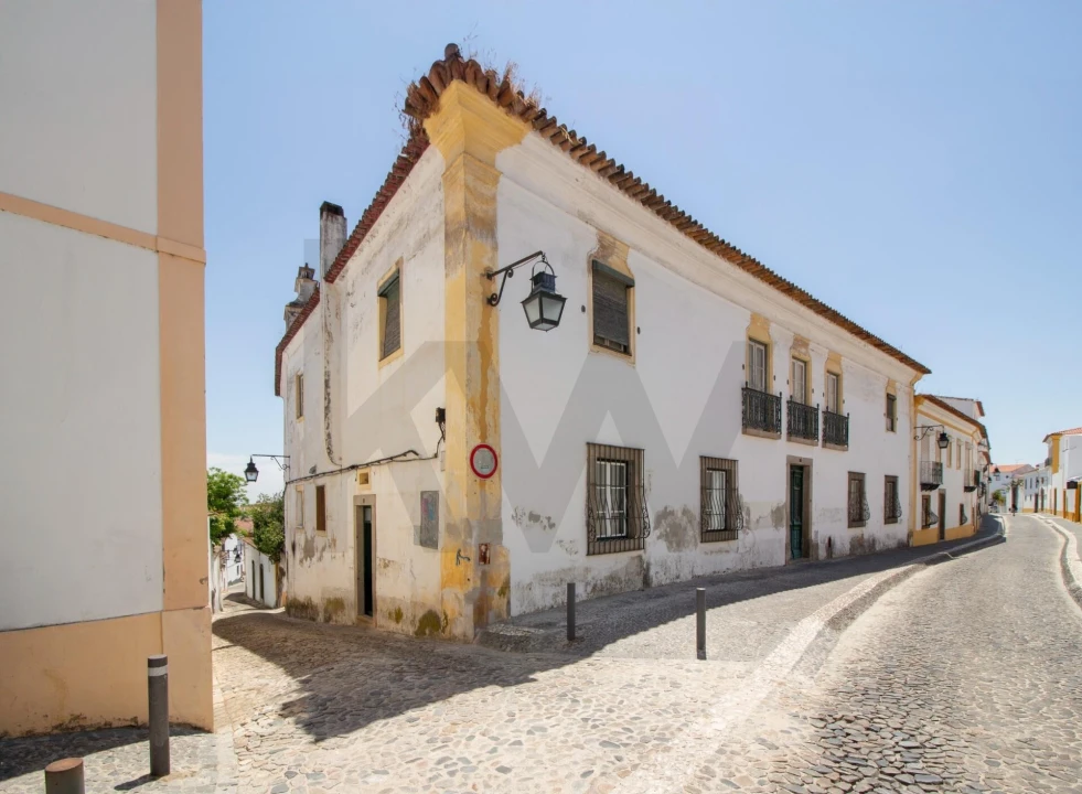 Moradia T14 para Venda em Évora (São Mamede, Sé, São Pedro e Santo Antão) Foto 1