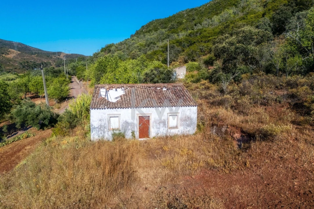 Moradia T2 para Venda em Querença, Tôr e Benafim Foto 28