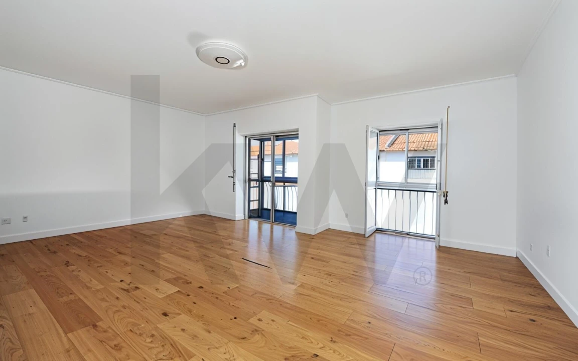 Apartamento T3 para Venda em Alcabideche Foto 9