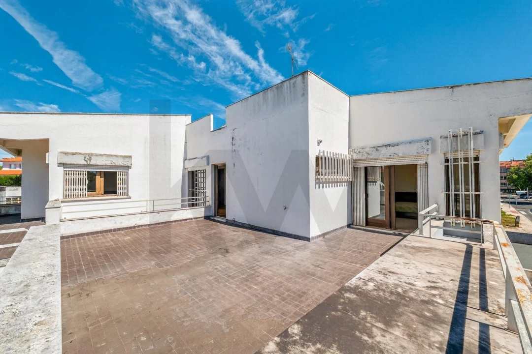 Moradia T6 para Venda em Carcavelos e Parede Foto 50