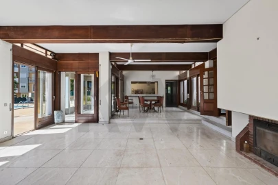 Moradia T6 para Venda em Carcavelos e Parede