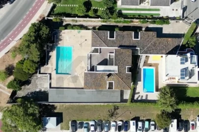 Moradia T6 para Venda em Carcavelos e Parede