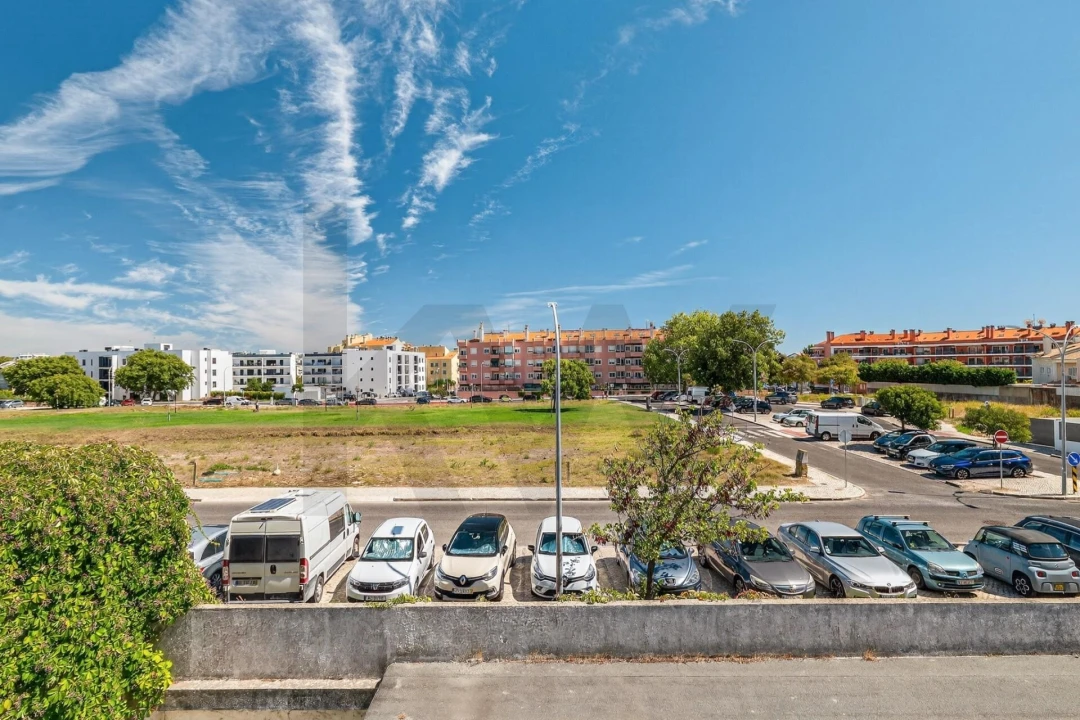 Moradia T6 para Venda em Carcavelos e Parede Foto 51