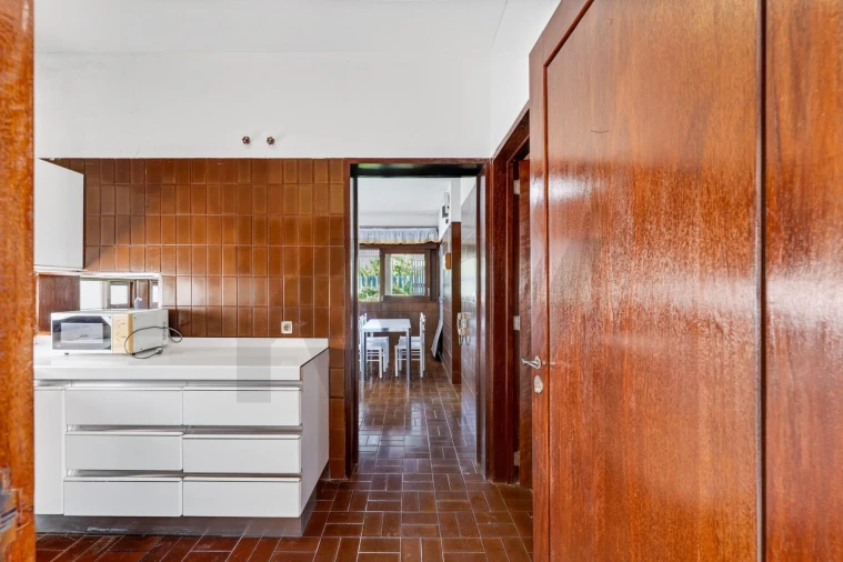 Moradia T6 para Venda em Carcavelos e Parede Foto 18