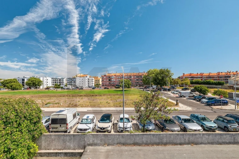 Moradia T6 para Venda em Carcavelos e Parede Foto 51