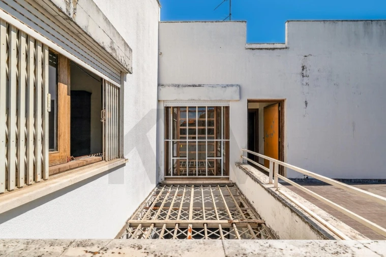 Moradia T6 para Venda em Carcavelos e Parede Foto 46