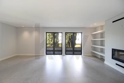 Apartamento T4 para Arrendamento em Cascais e Estoril