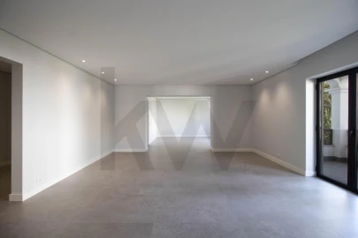 Apartamento T4 para Arrendamento em Cascais e Estoril