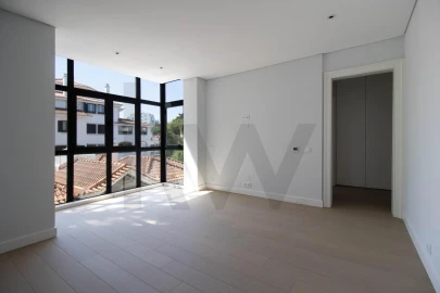 Apartamento T4 para Arrendamento em Cascais e Estoril