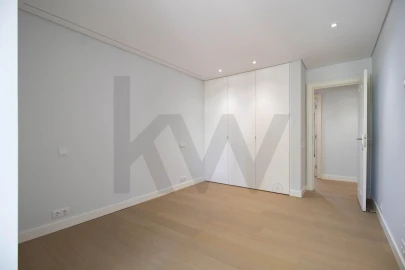 Apartamento T4 para Arrendamento em Cascais e Estoril