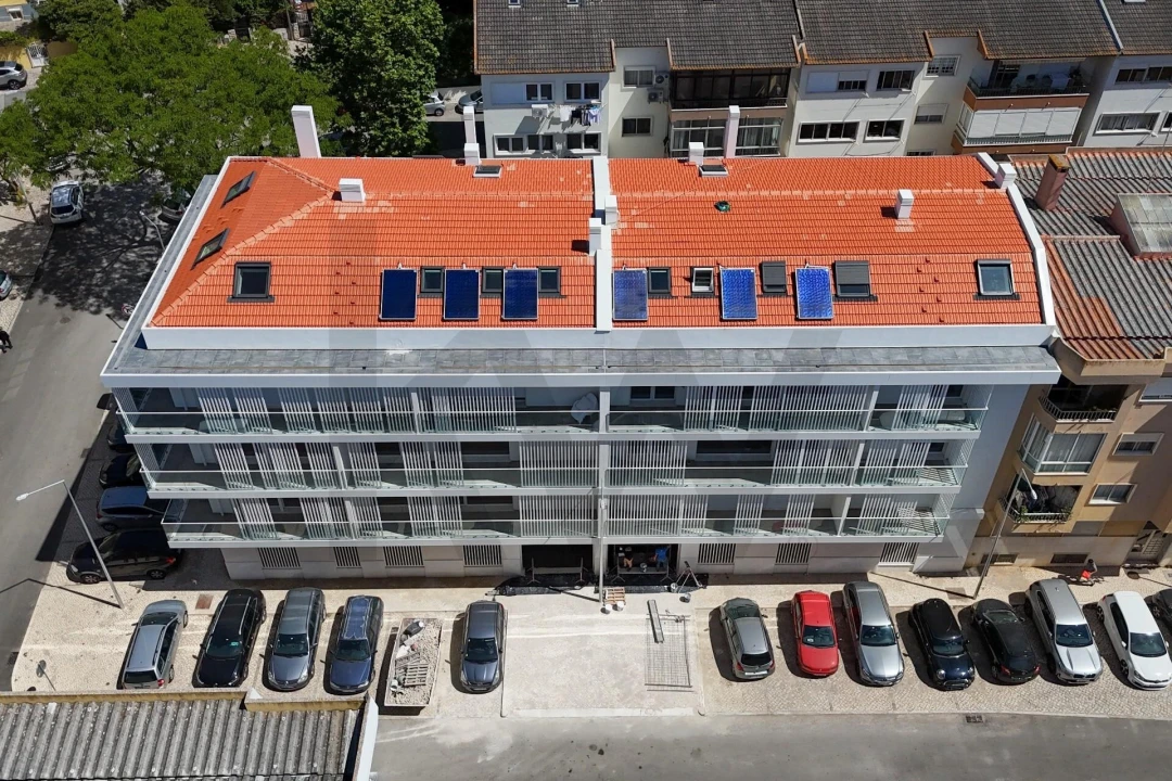 Apartamento T4 para Venda em Cascais e Estoril Foto 2