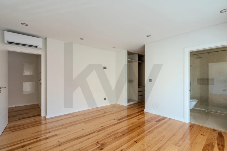 Apartamento T4 para Venda em Cascais e Estoril Foto 18