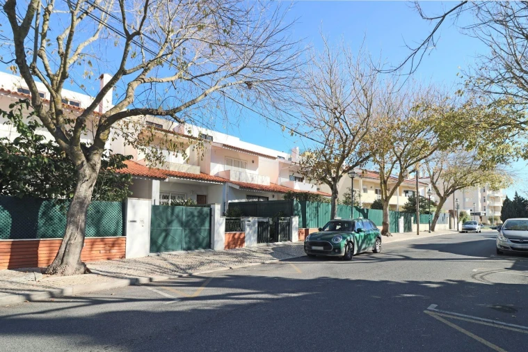 Moradia T4 para Arrendamento em Cascais e Estoril Foto 2