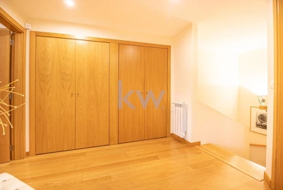 Apartamento T5 para Venda em Lumiar