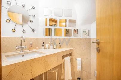 Apartamento T5 para Venda em Lumiar