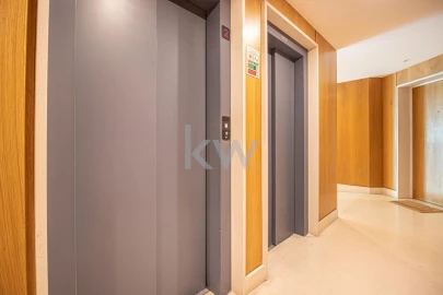 Apartamento T5 para Venda em Lumiar
