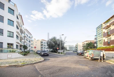 Apartamento T5 para Venda em Lumiar
