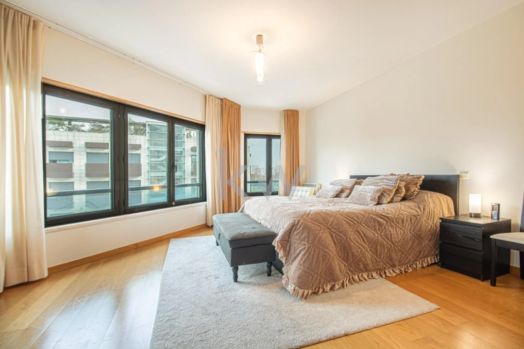 Apartamento T5 para Venda em Lumiar Foto 30