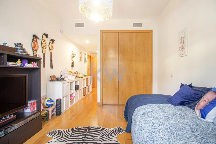 Apartamento T5 para Venda em Lumiar Foto 22