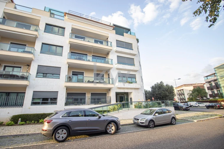 Apartamento T5 para Venda em Lumiar Foto 56