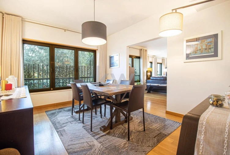 Apartamento T5 para Venda em Lumiar Foto 10