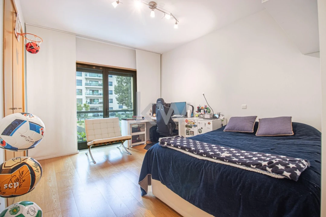 Apartamento T5 para Venda em Lumiar Foto 46