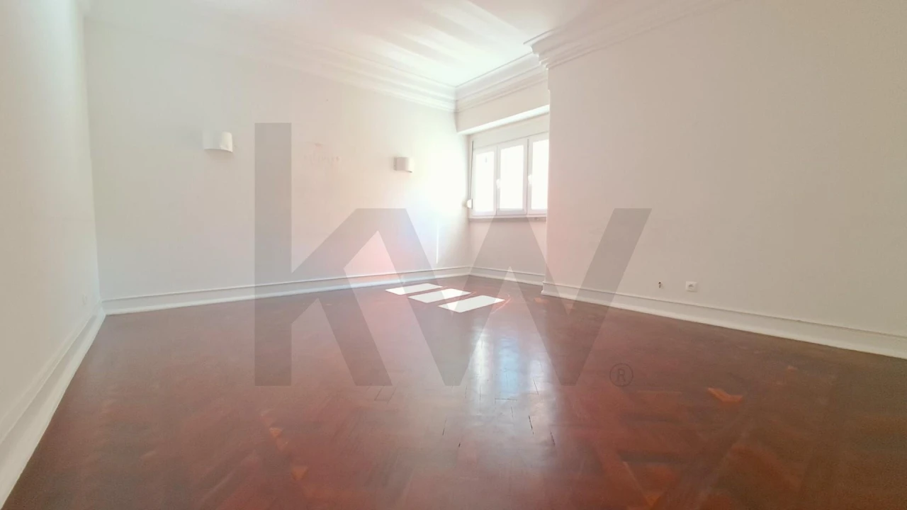 Apartamento T4 para Arrendamento em Estrela Foto 2