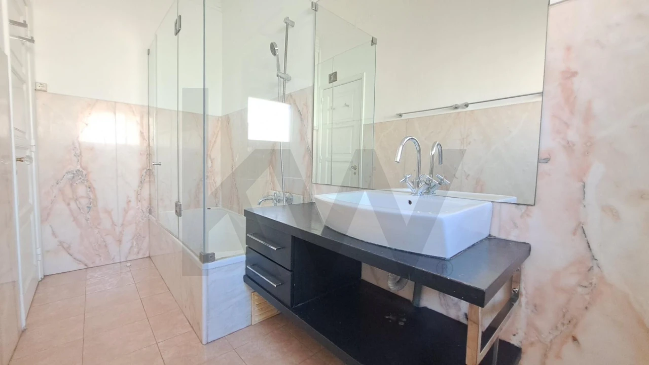 Apartamento T4 para Arrendamento em Estrela Foto 9