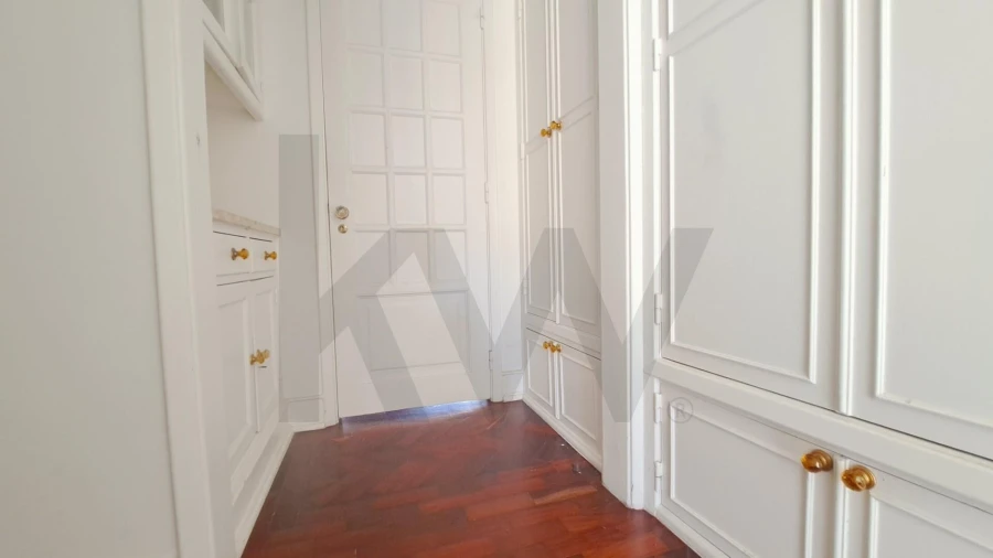 Apartamento T4 para Arrendamento em Estrela Foto 12