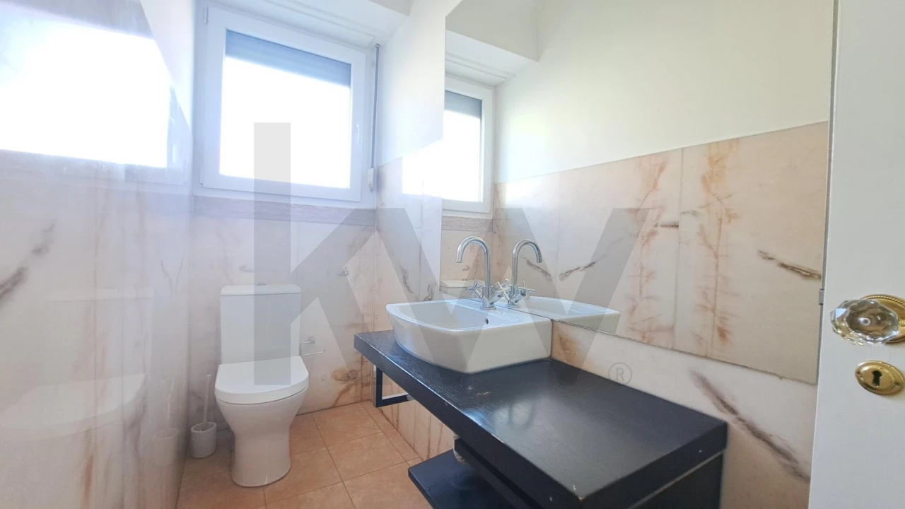 Apartamento T4 para Arrendamento em Estrela Foto 10