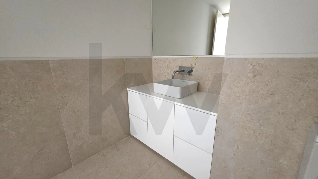 Apartamento T2 para Venda em Misericórdia Foto 13