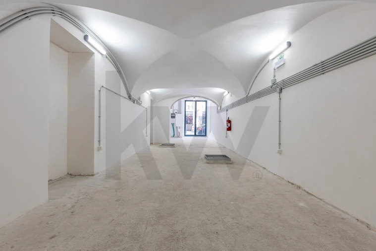 Loja para Arrendamento em Misericórdia Foto 12